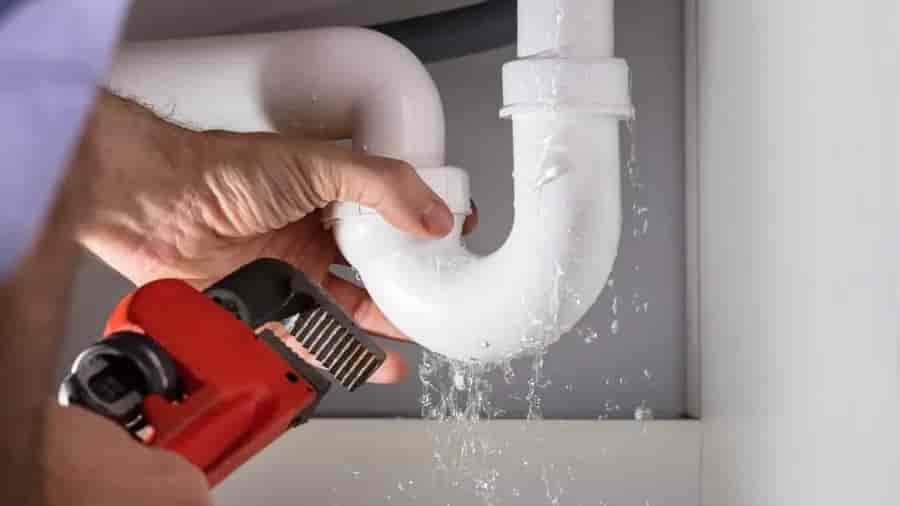 Choosing the Right Emergency Plumber for Quick Resolutions  cover image - Plumbing manchester - REP